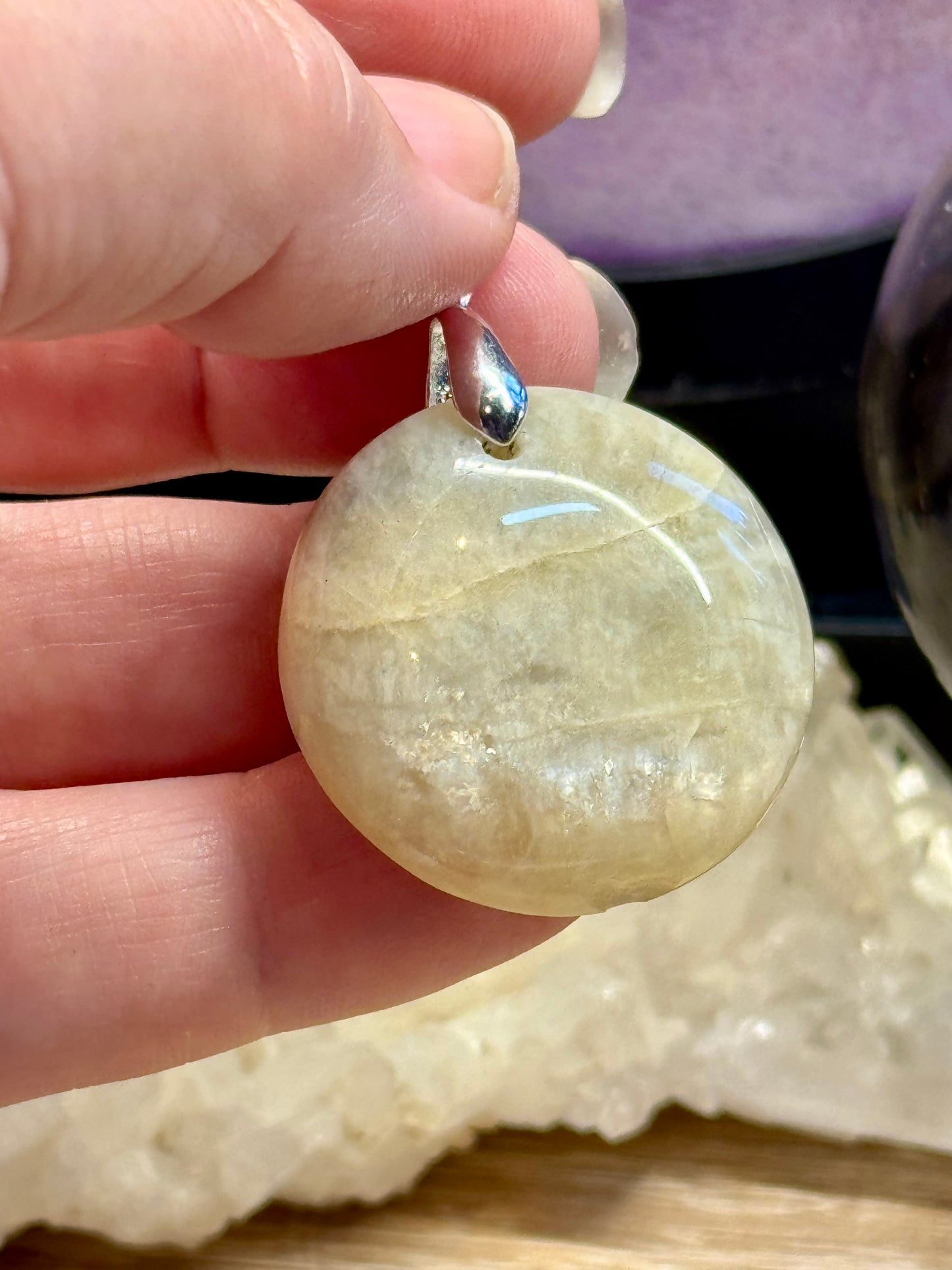Pendentif de Pierre de Lune rond