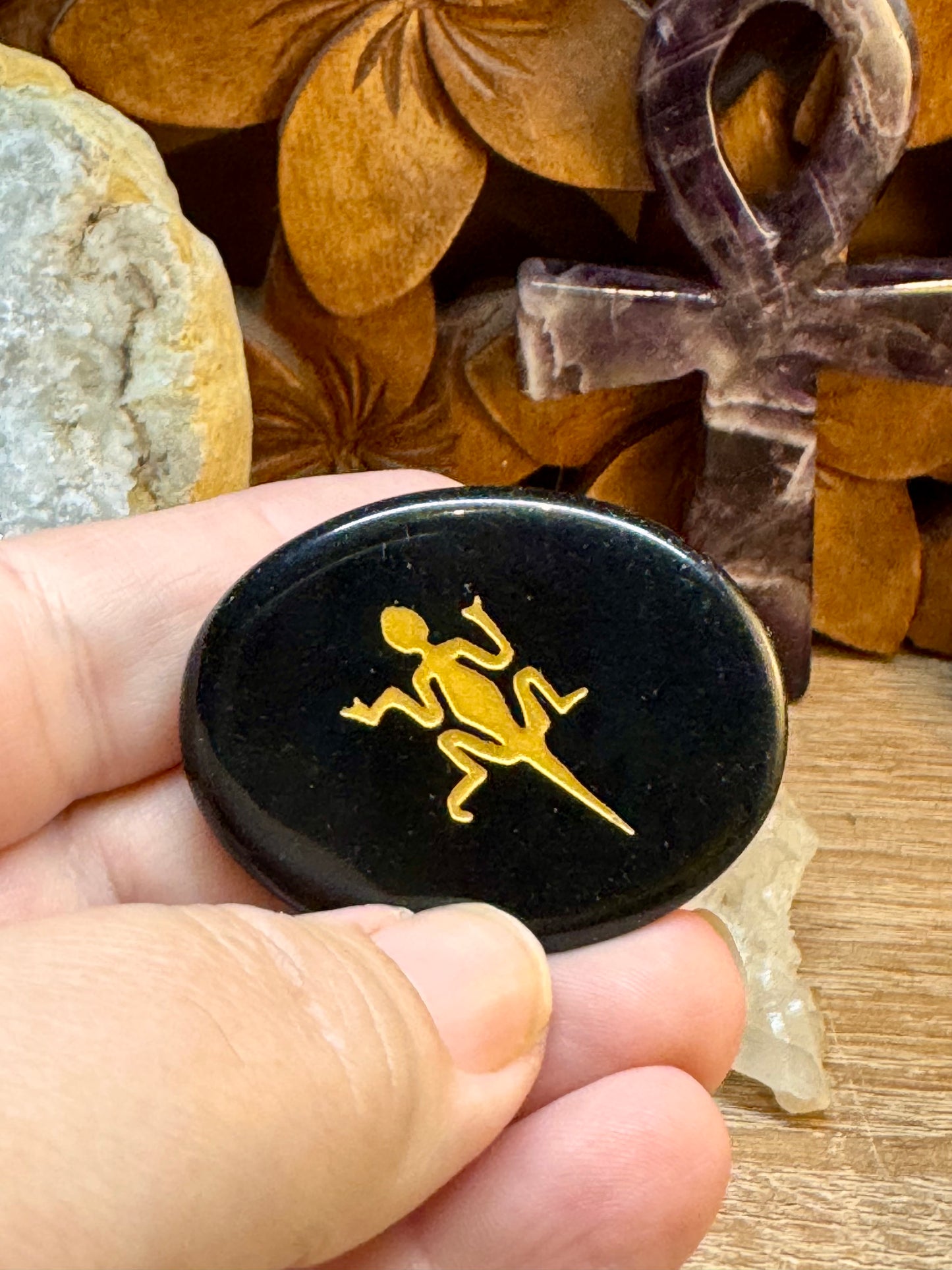 Galets gravés avec animaux