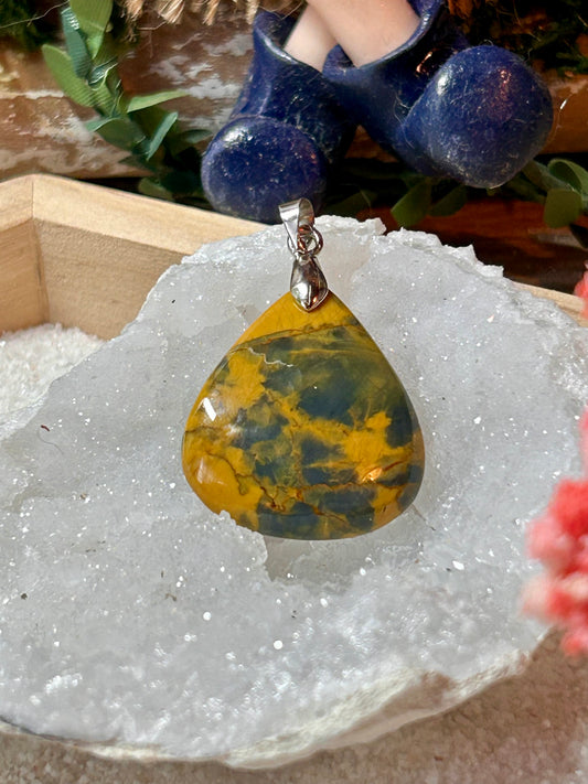 Pendentif de Nellite