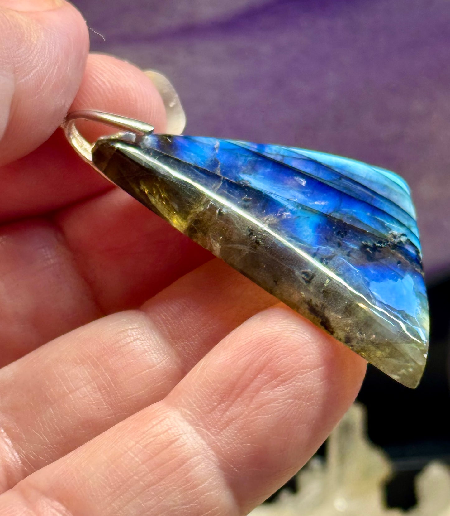 Pendentif de Labradorite triangle