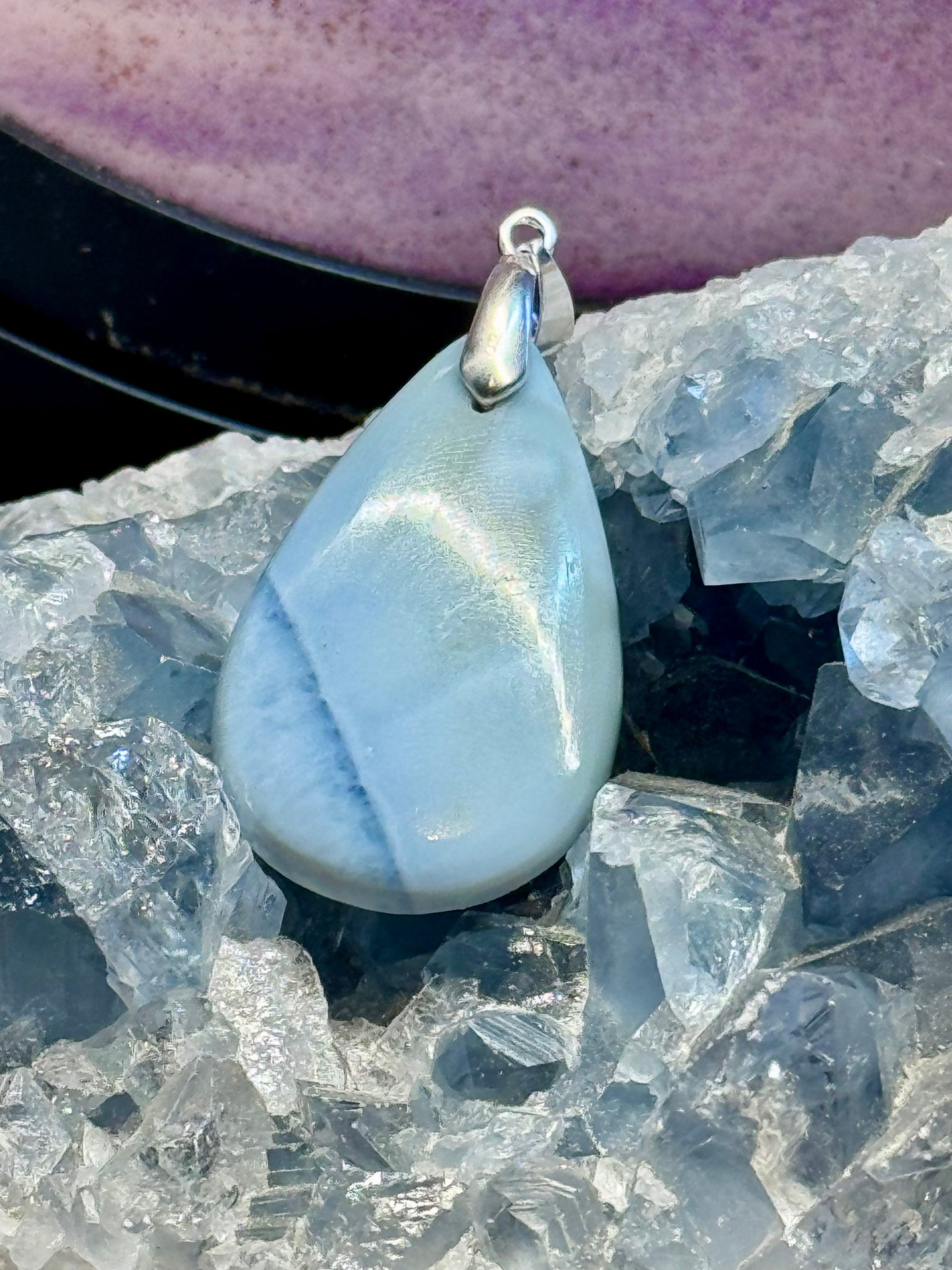 Pendentif d’Opale Bleue