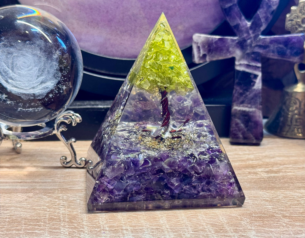 Orgonite Pyramidale "Accomplissement de Carrière"