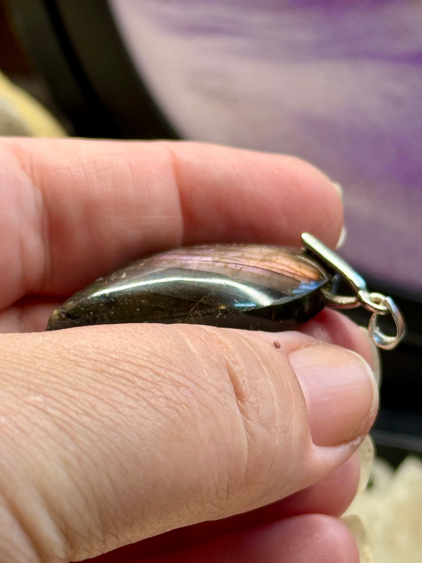 Pendentif de labradorite violette