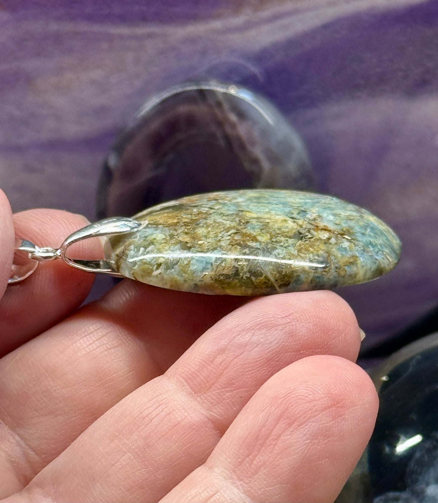 Pendentif d’opale Mahafaly