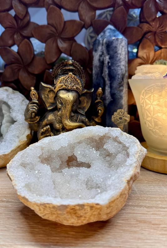 Géode de quartz blanc