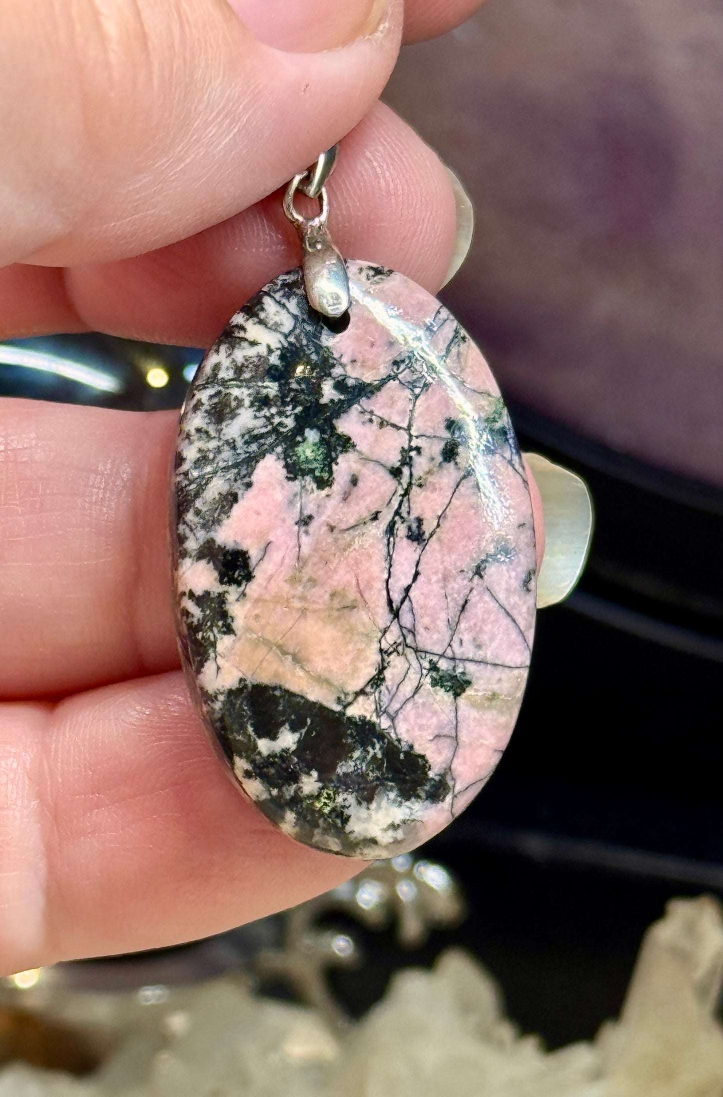 Pendentif de rhodonite