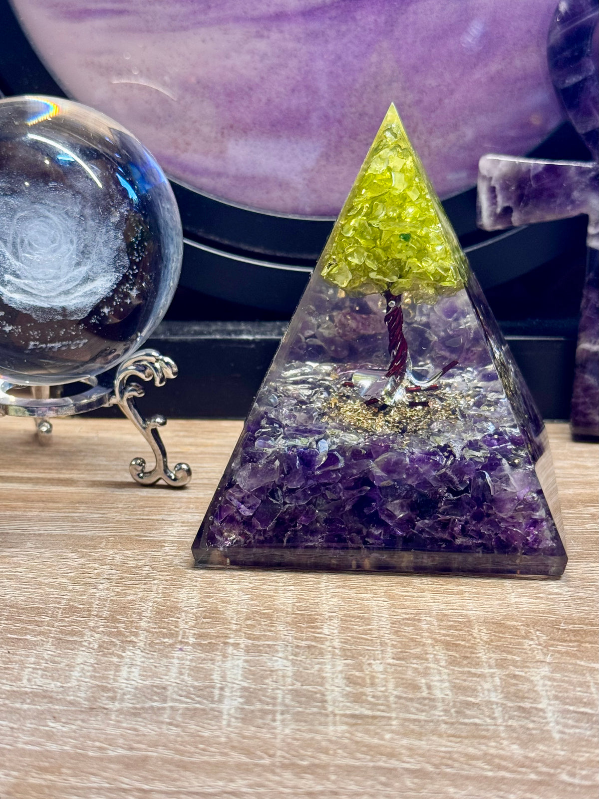 Orgonite Pyramidale "Accomplissement de Carrière"