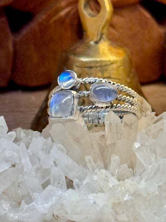 Bague en argent 925 et pierre de lune