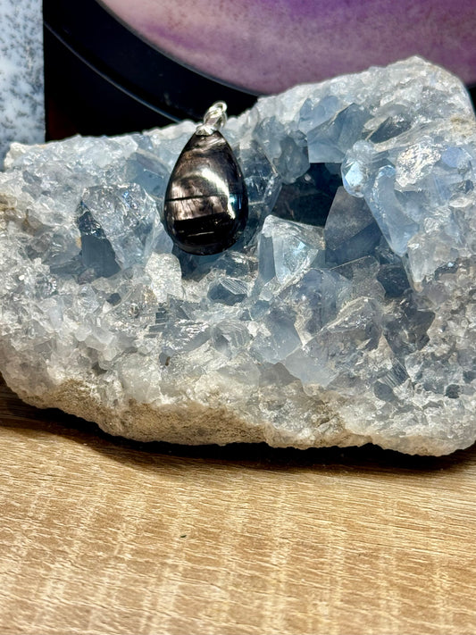 Pendentif d’Hyperstène