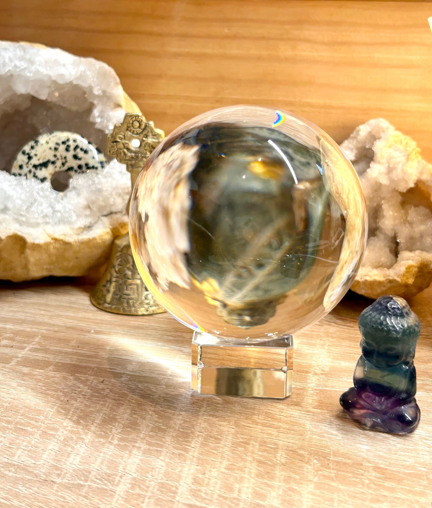 Boule de cristal divinatoire + support