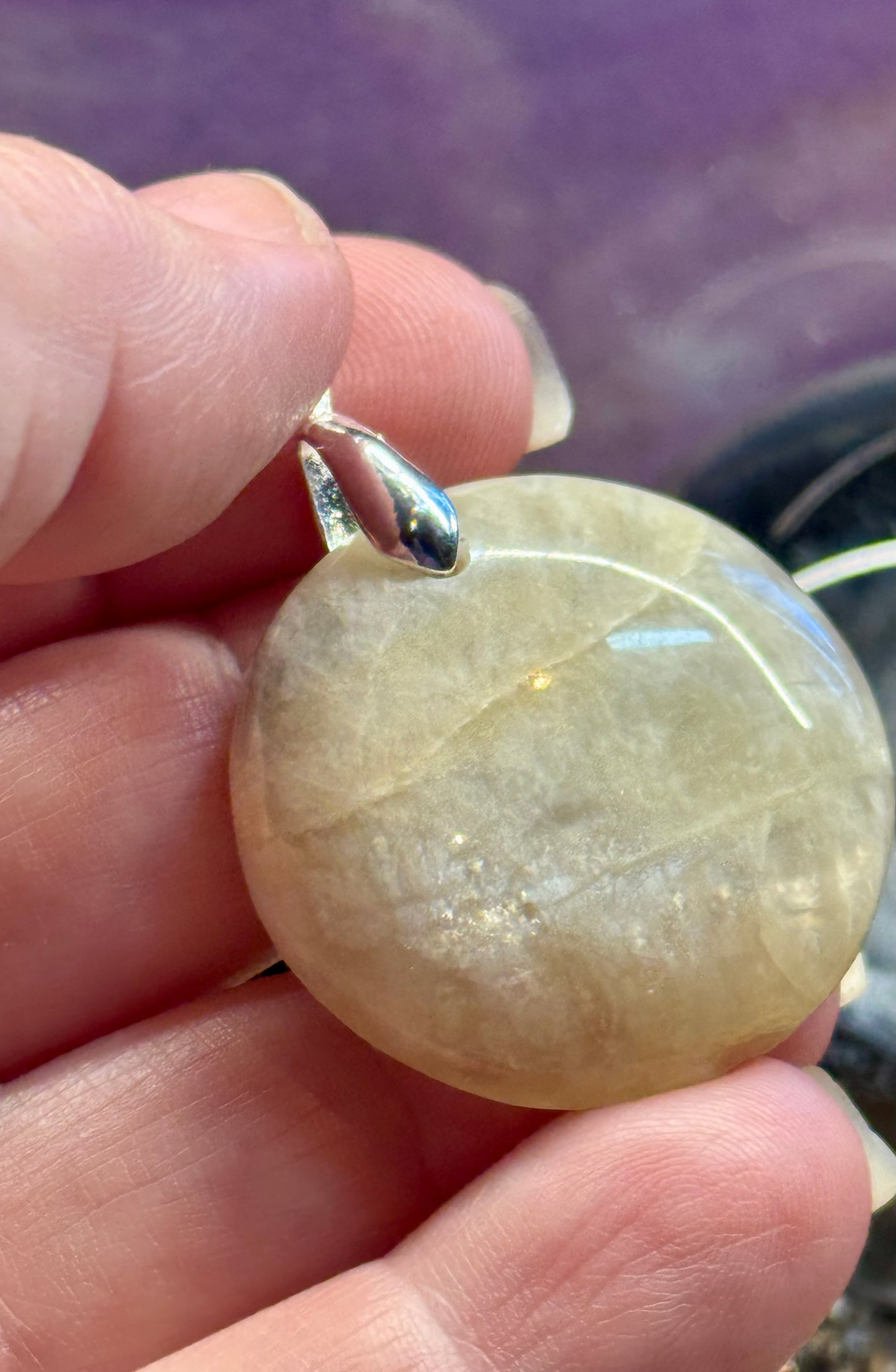 Pendentif de Pierre de Lune rond