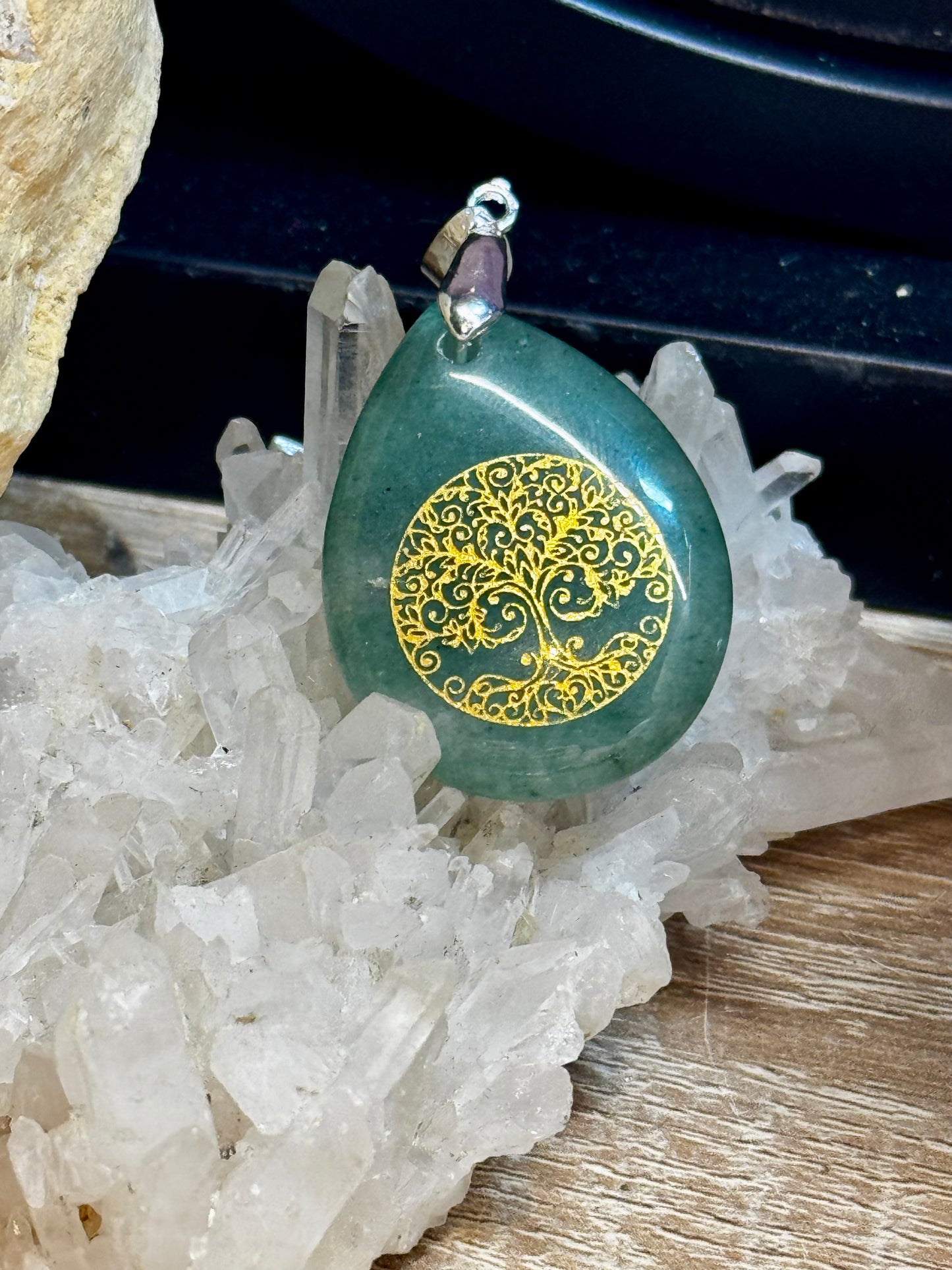 Pendentif goutte d’aventurine verte