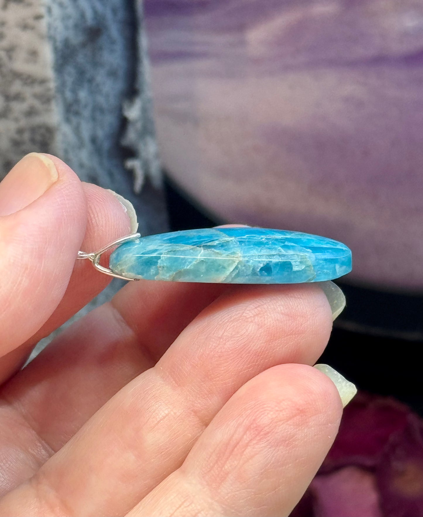 Pendentif d’Apatite bleue