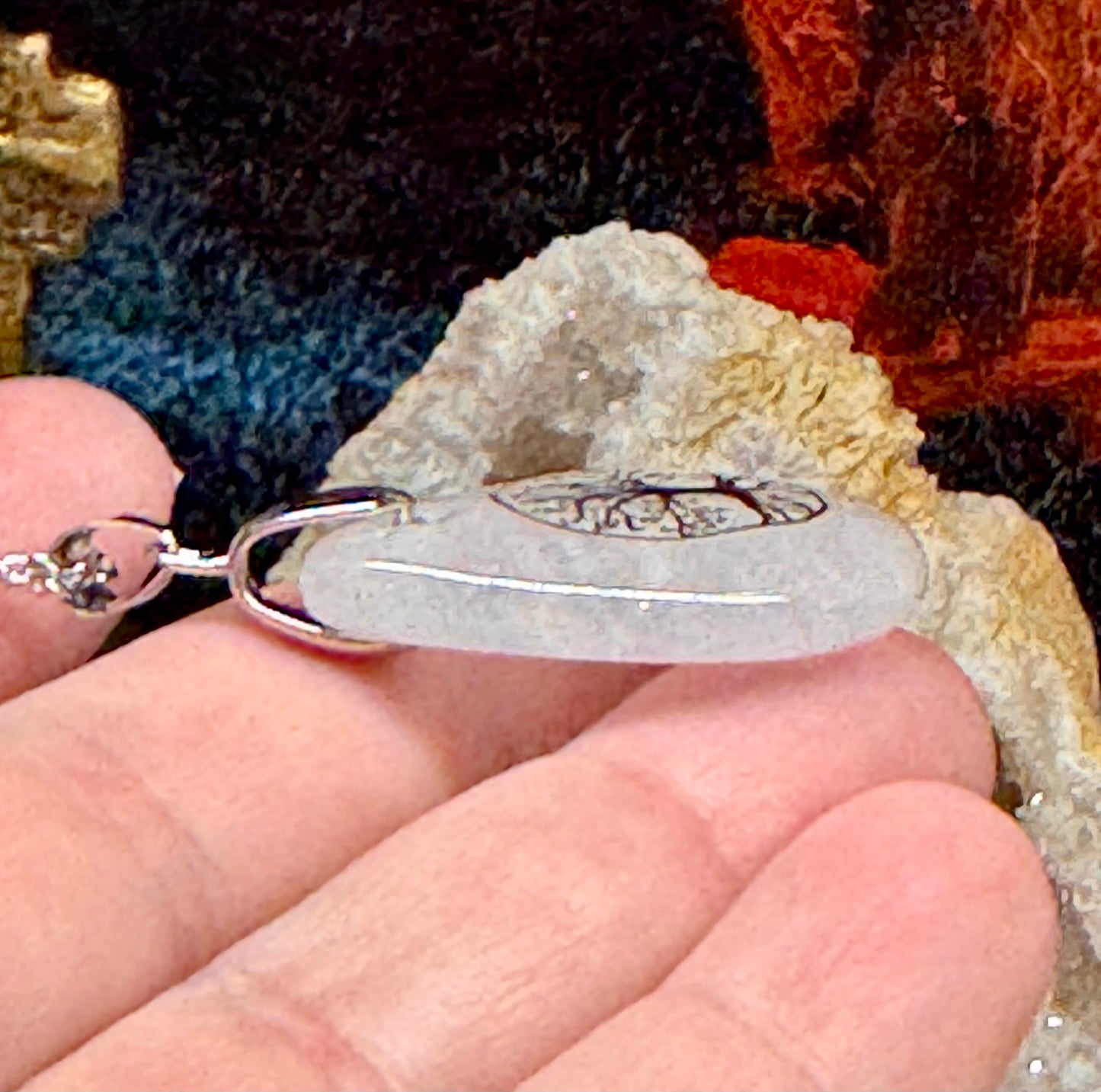 Pendentif goutte de cristal de roche arbre de vie plaqué
