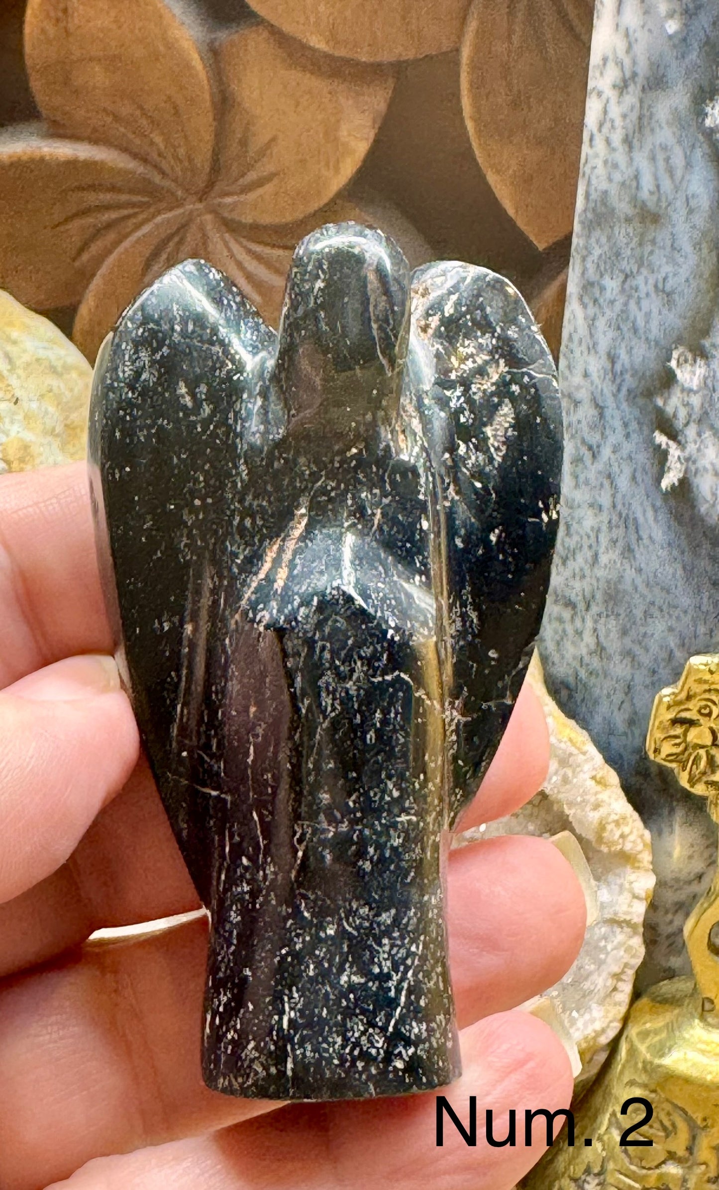 Ange en tourmaline noire