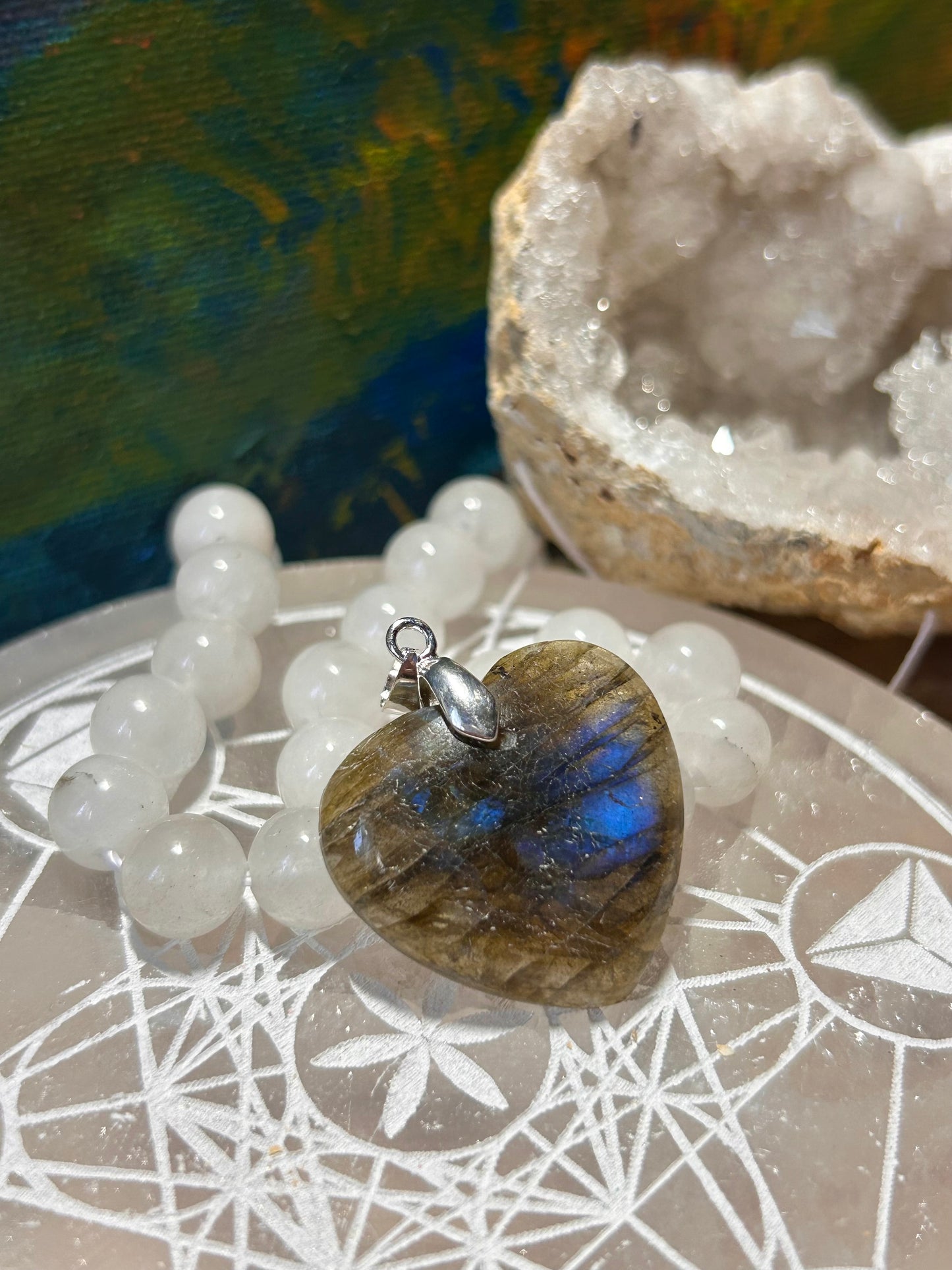 Pendentif en labradorite en forme de cœur 2