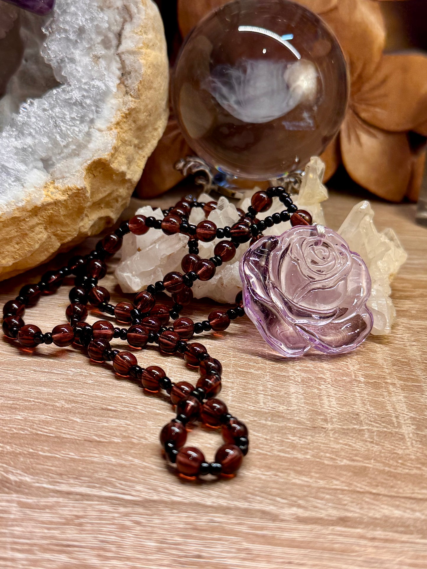 Collier Rose violette en verre