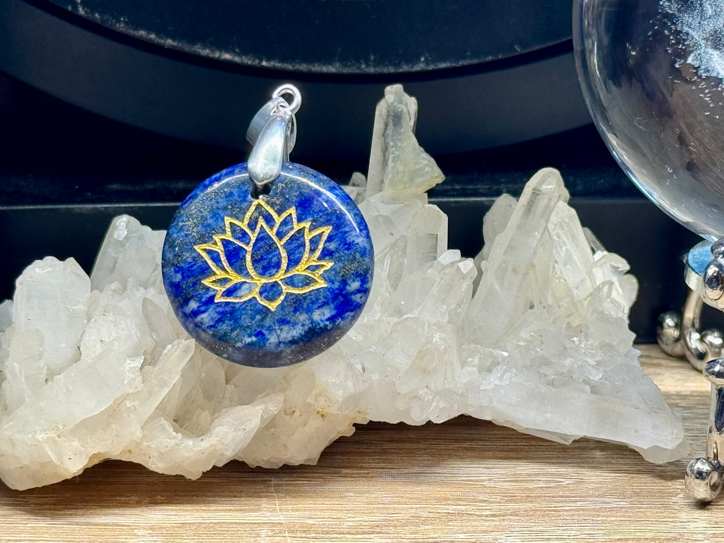 Pendentif de Lapis Lazuli - Lotus