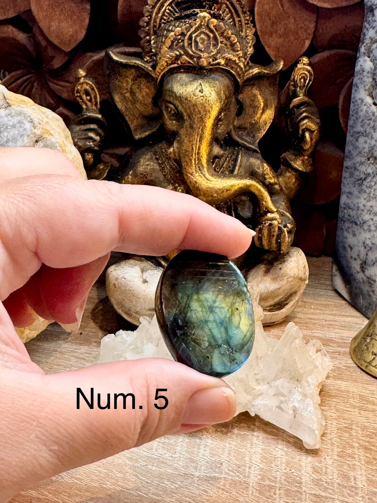 Galet de Labradorite
