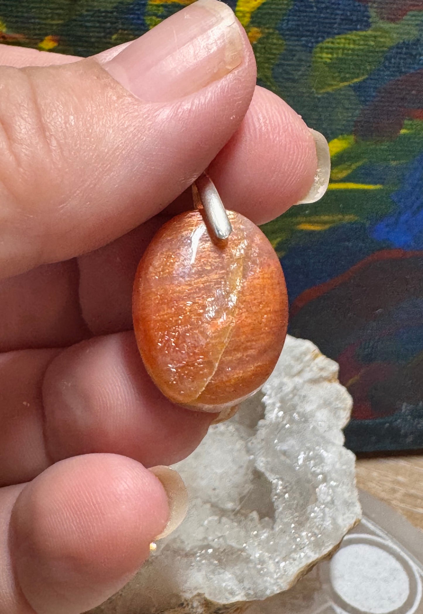 Pendentif en pierre du soleil