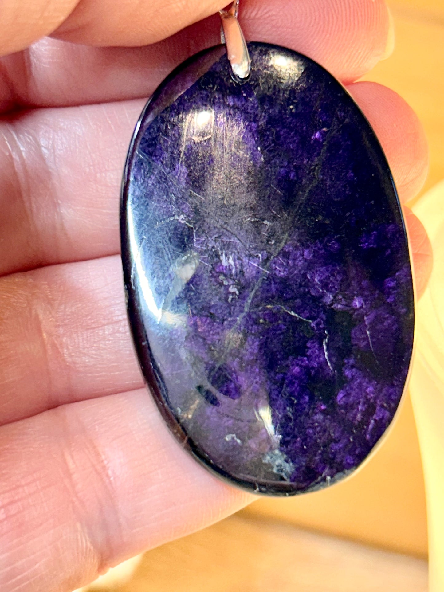 Pendentif de purpurite