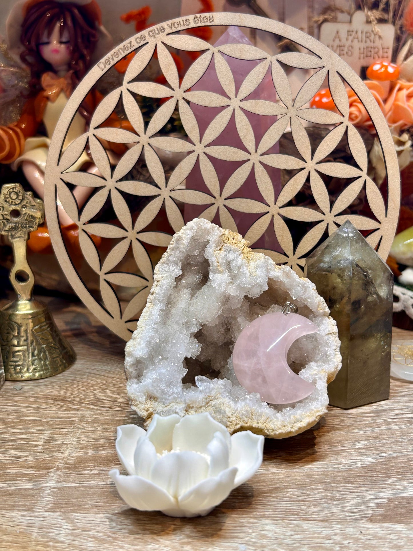Pendentif de quartz rose croissant de lune