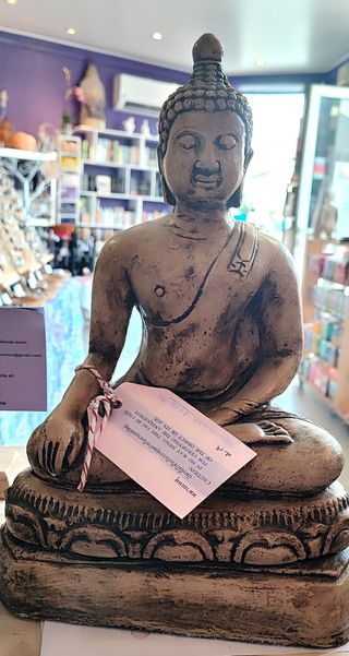 Bouddha en pierre