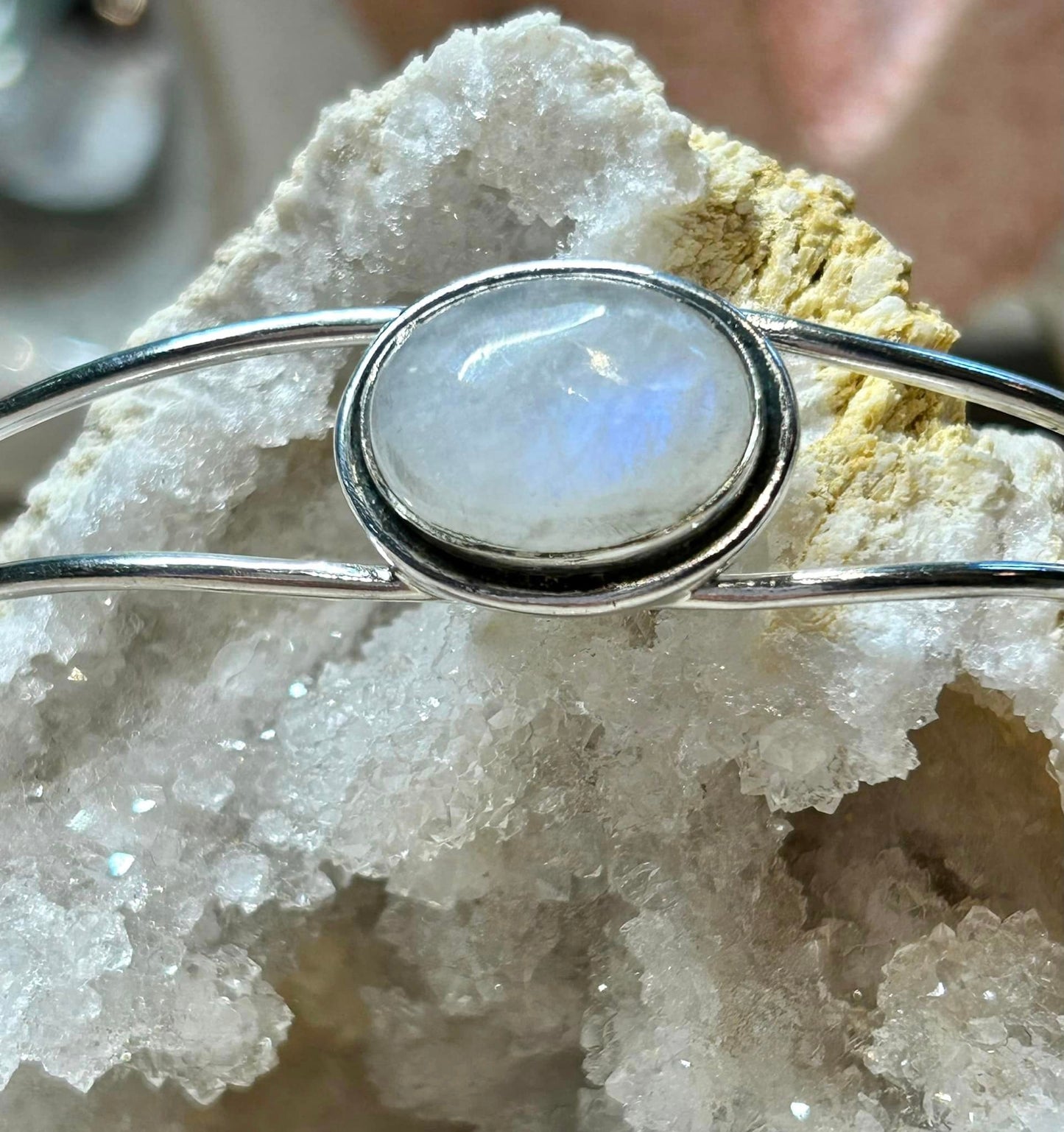 Bracelet jonc en argent 925 et pierre de lune