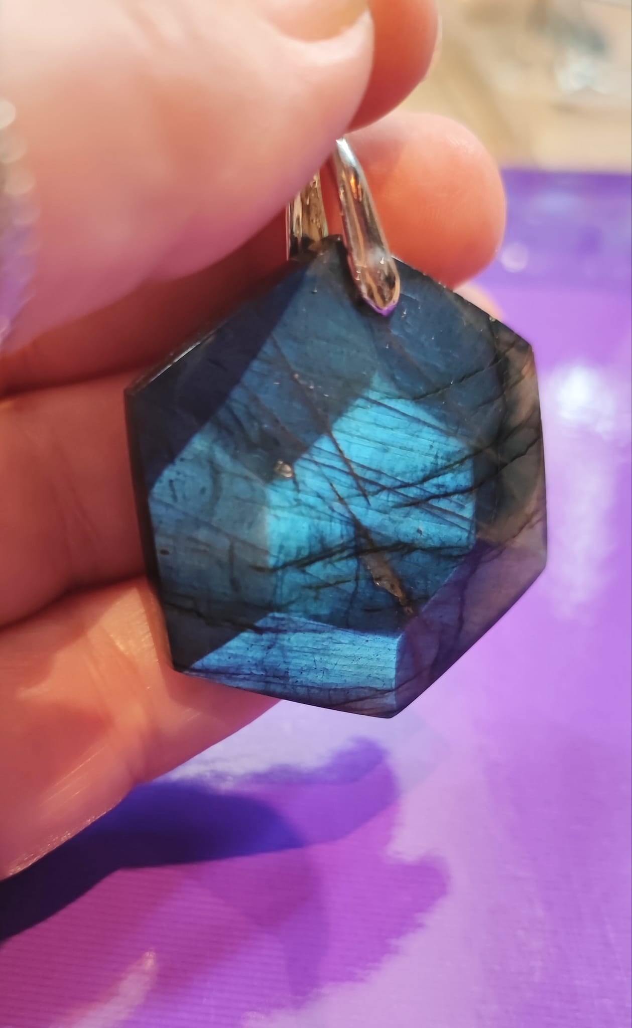 Pendentif en labradorite - bélière en argent 925